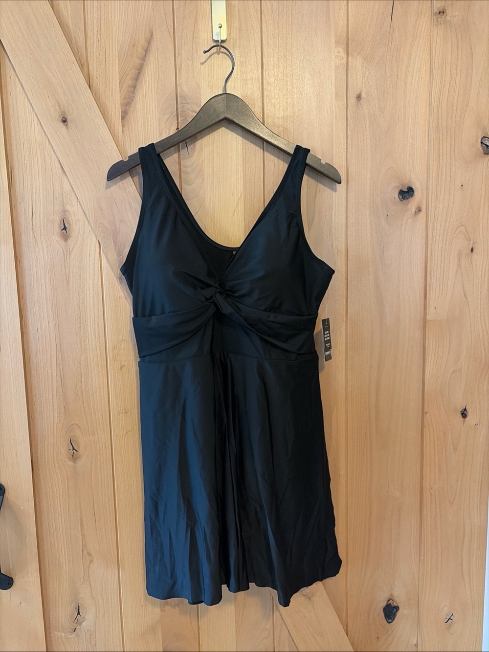 Torrid NWT swim dress one piece twist front  shaping black side Slit 2 2X